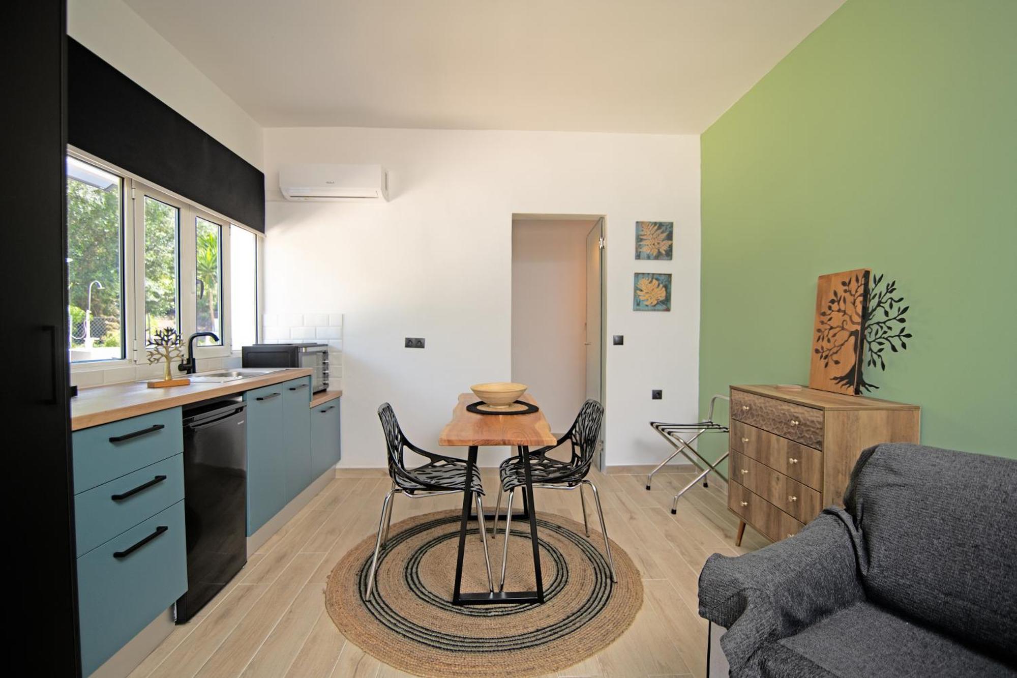 Armoniahousesuites Peritheia Exterior foto