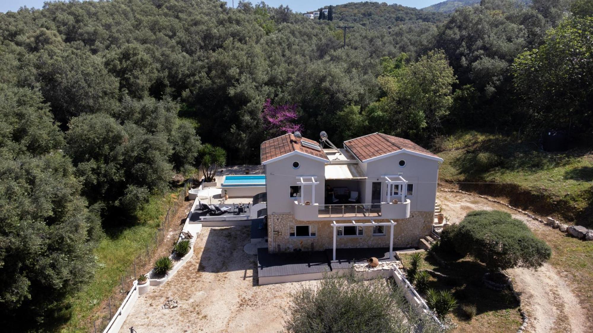Armoniahousesuites Peritheia Exterior foto