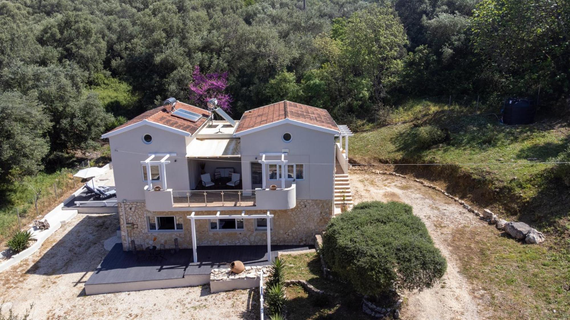 Armoniahousesuites Peritheia Exterior foto