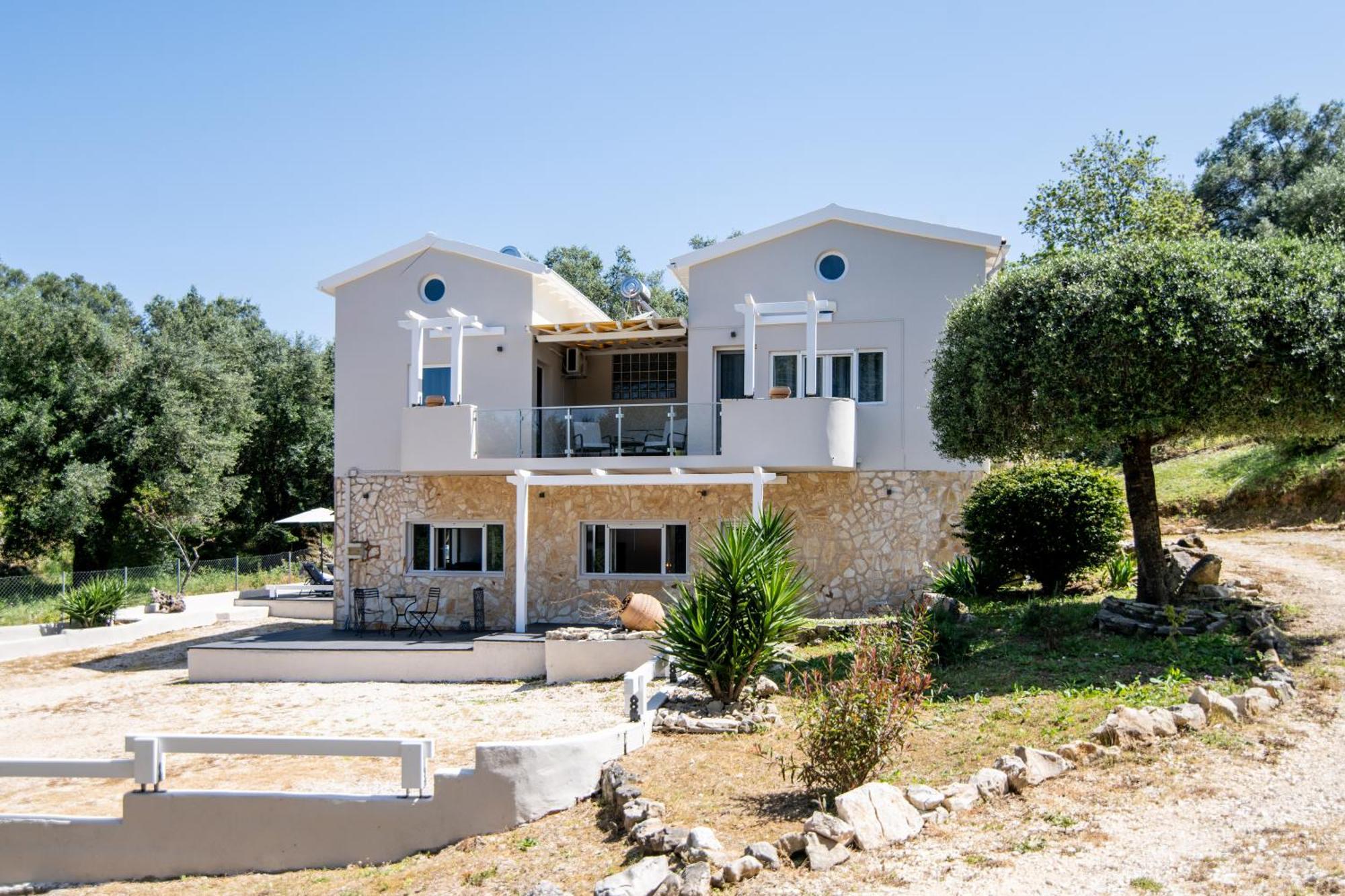 Armoniahousesuites Peritheia Exterior foto